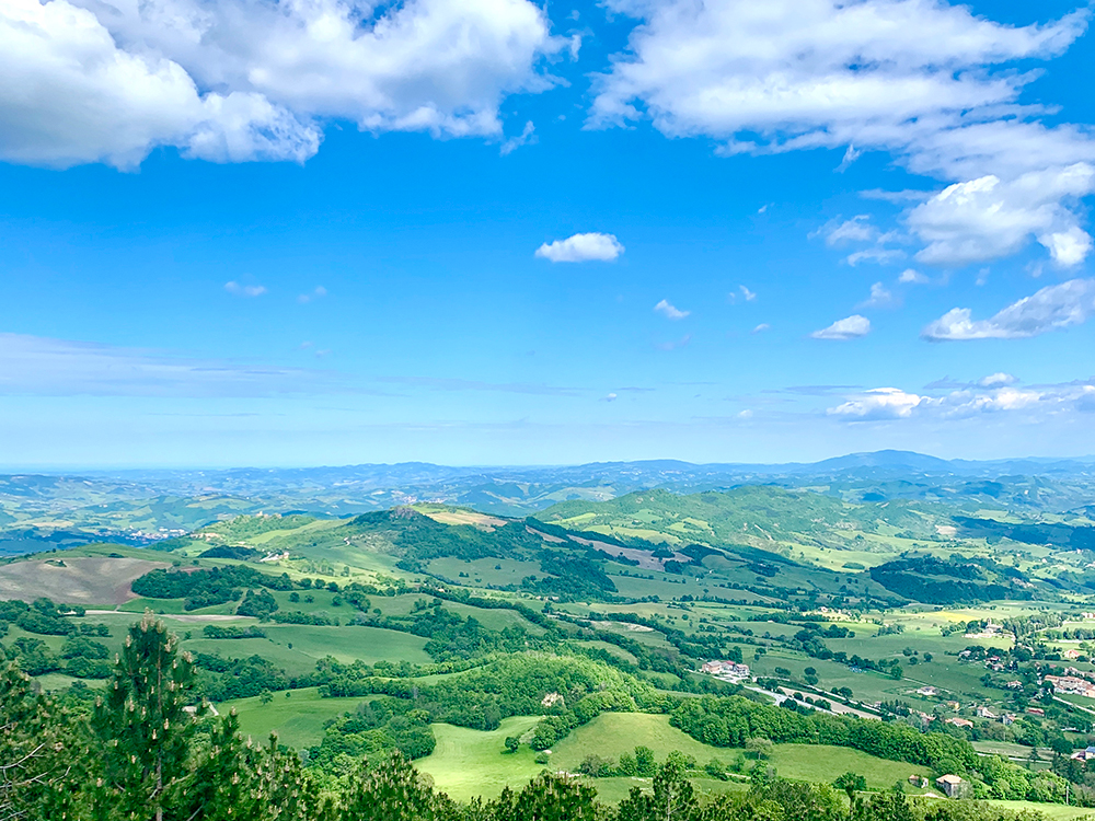 Foto delle colline del Montefeltro